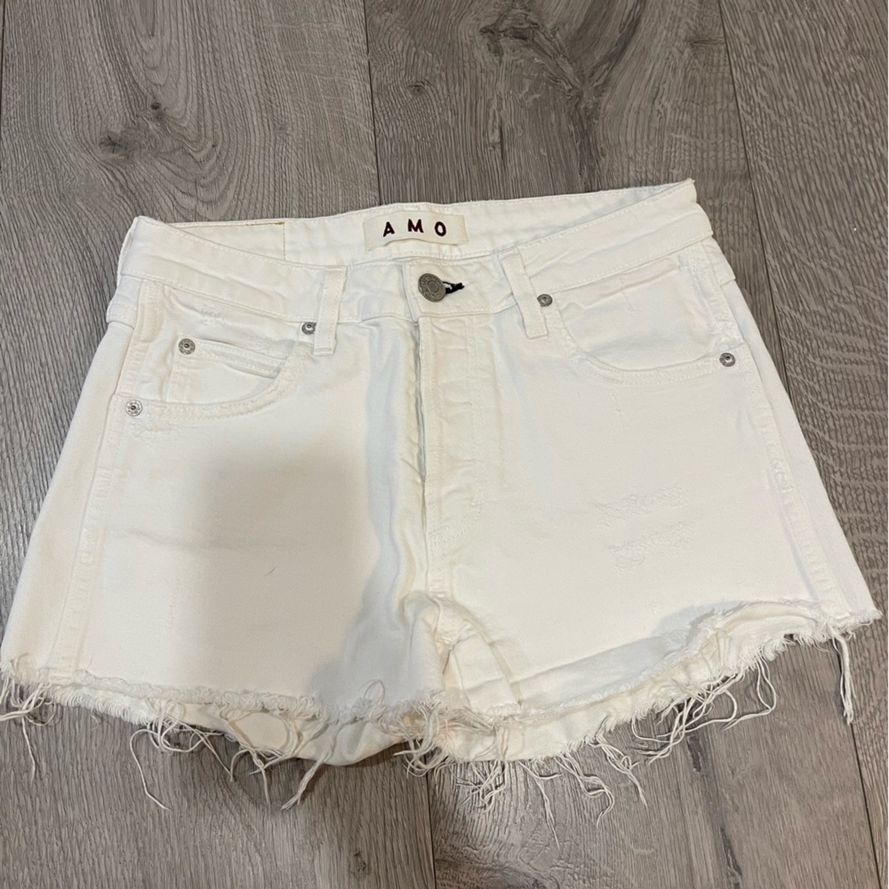 AMO Jean shorts
